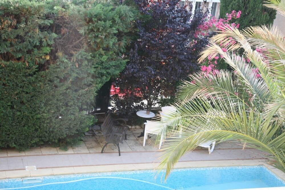 Фото Adonis Arc Hôtel Aix