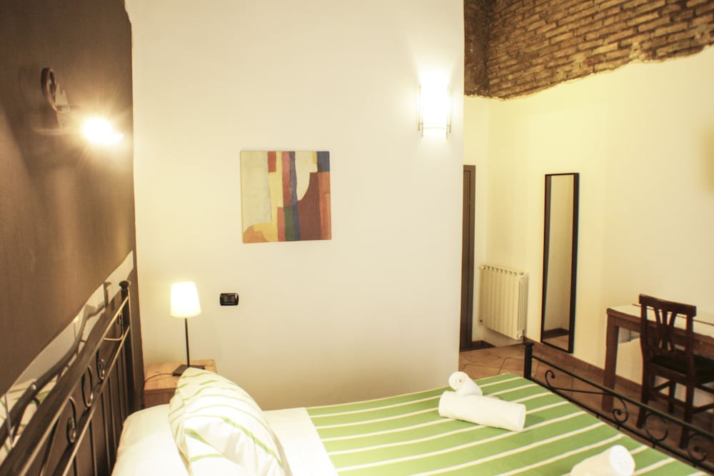 Фото Sixtythree Guesthouse