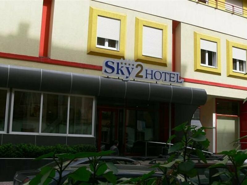 Отель Sky 2 в Тиране