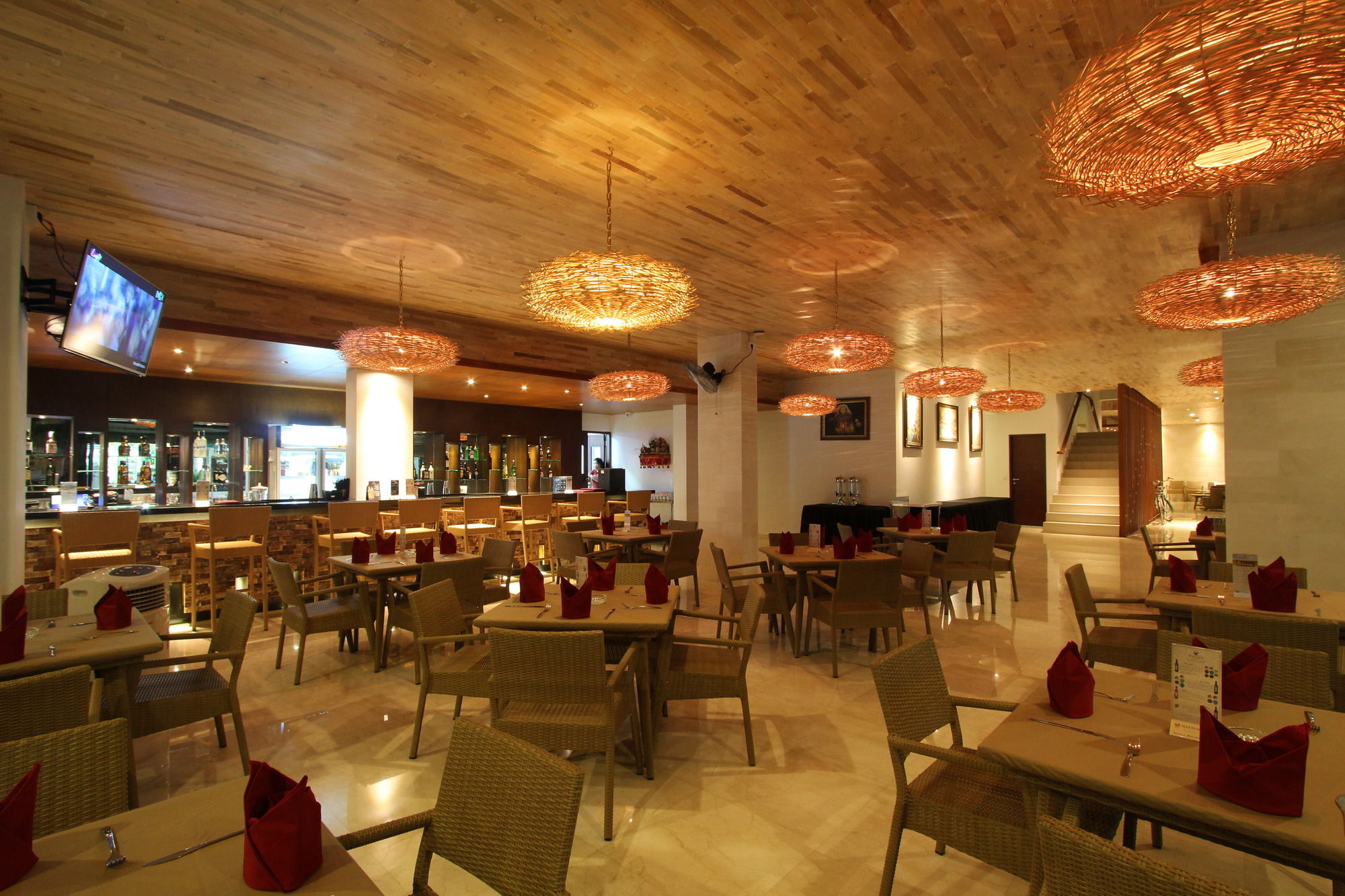 Фото Grand La Walon Hotel