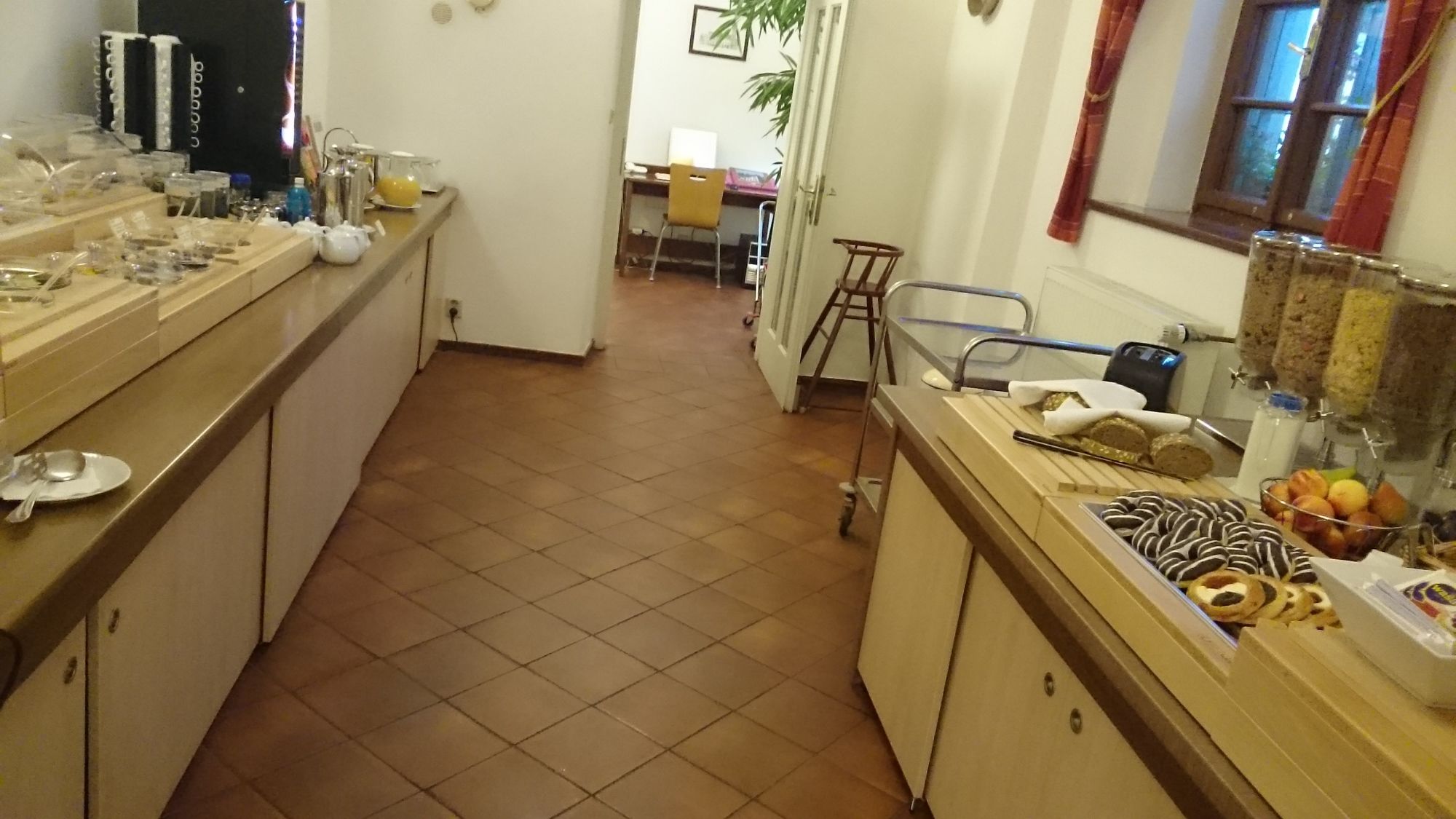 Фото Hotel Adalbert