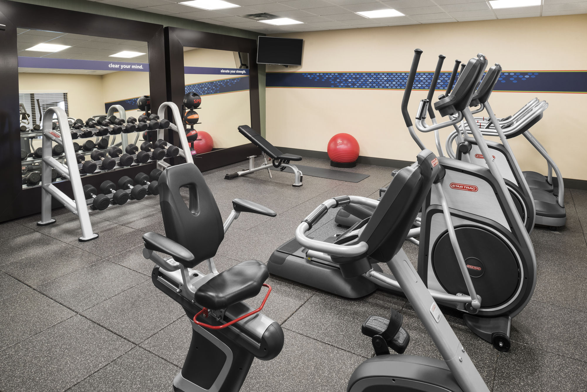 Фото Hampton Inn Lincoln Airport