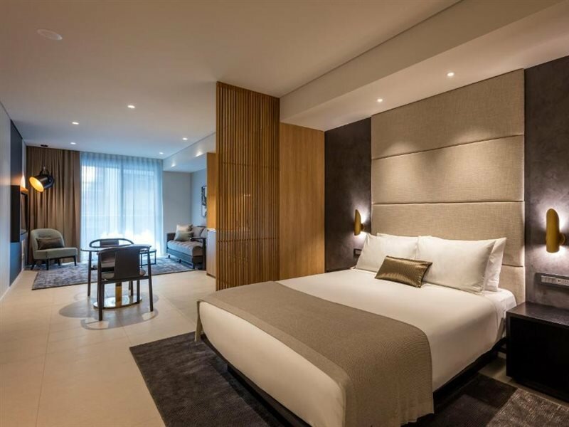 Фото Skye Suites Sydney