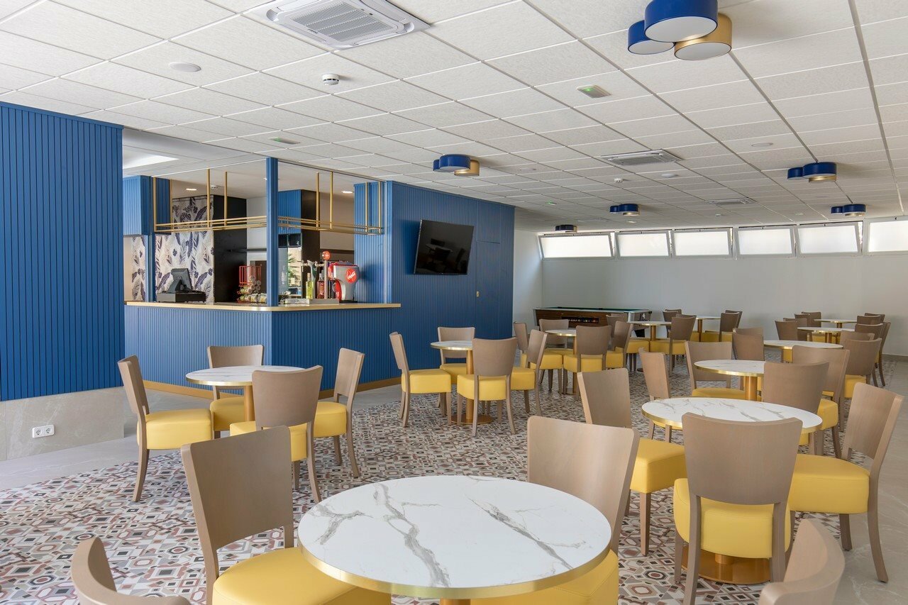 Фото Aparthotel Bcl Levante Beach