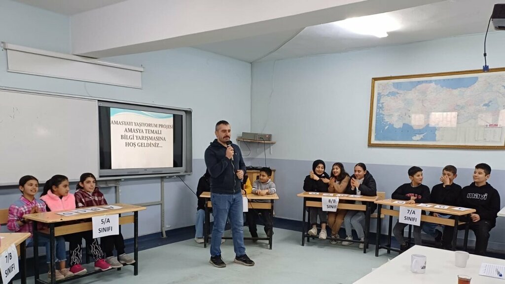 School Goynucek Imam Hatip Secondary School, Goynucek, photo