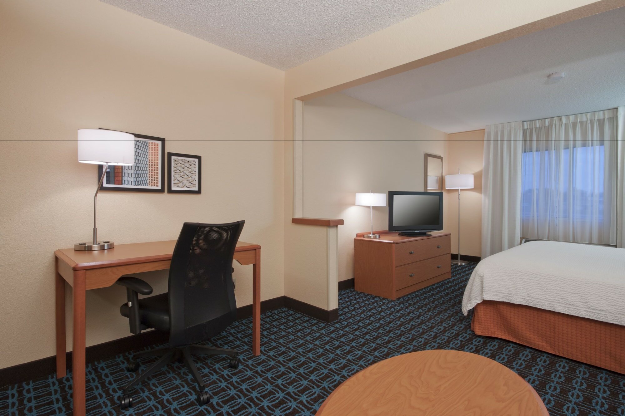 Фото SureStay Plus Hotel by Best Western Minot