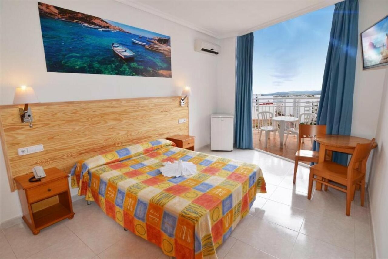 Фото Aparthotel Vibra Sanan - Adults Only