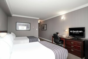 Гостиница Sandman Hotel Saskatoon