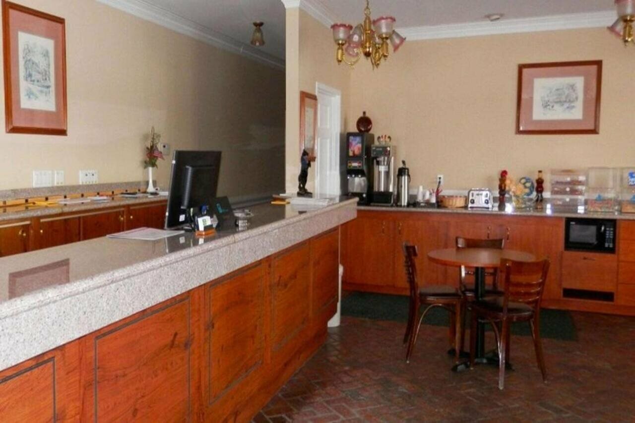 Фото Magnuson Hotel Fowlerville