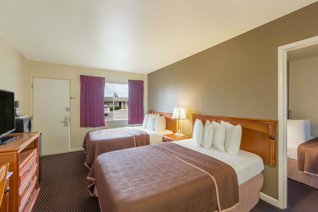 Hotel Travelodge by Wyndham Santa Rosa Wine Country, Santa Rosa, photo