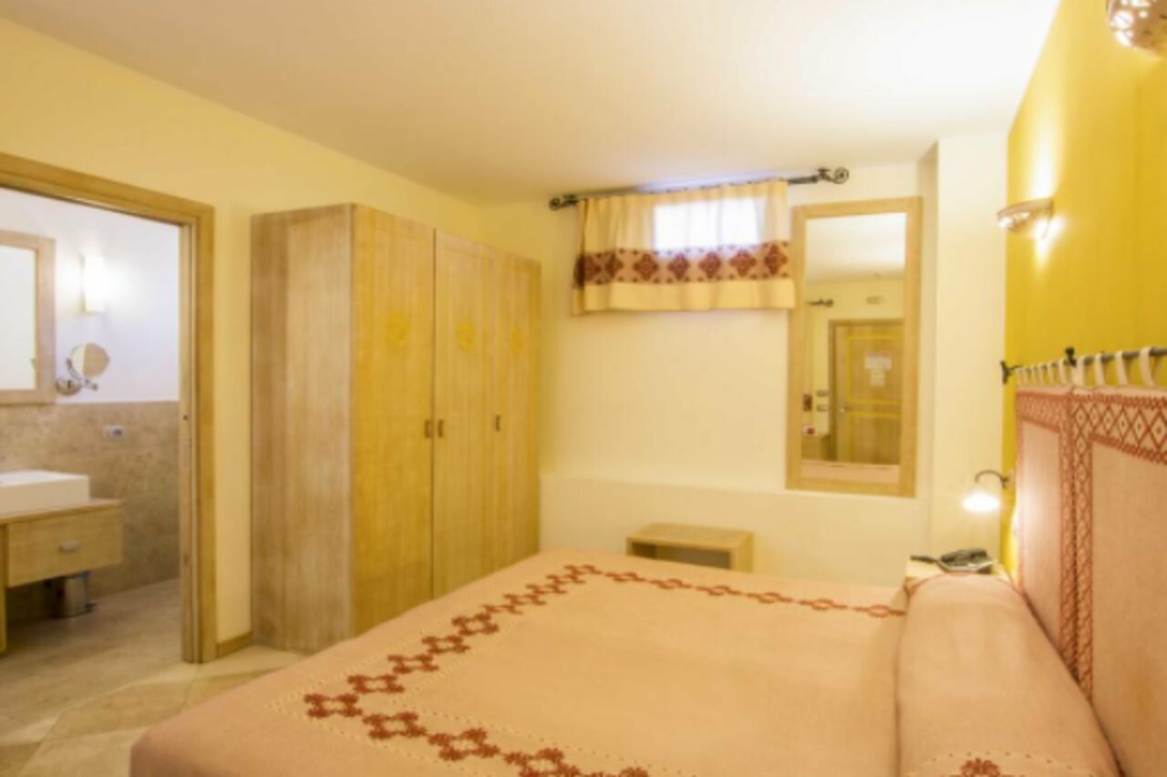 Фото Hotel Domomea