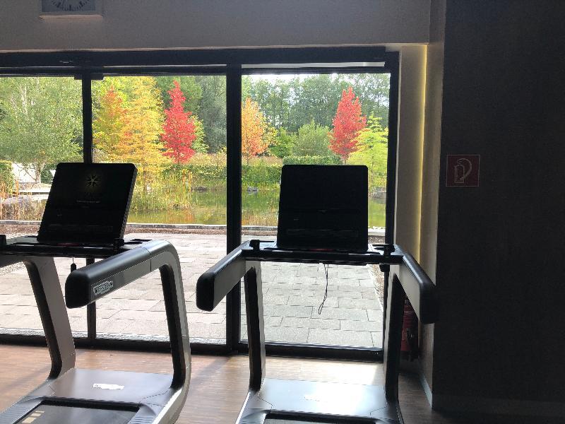 Фото Essensio Hotel Düsseldorf