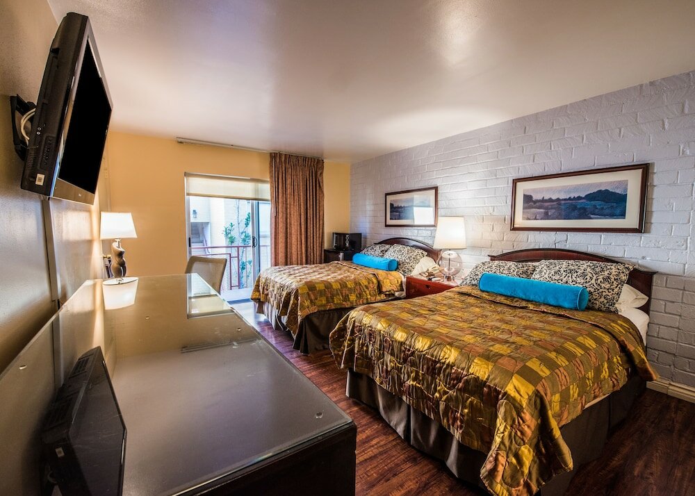 Фото Hollywood Downtowner