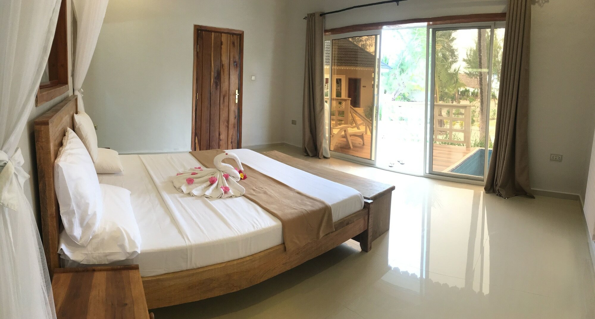 Фото Kikoi Boutique Hotel