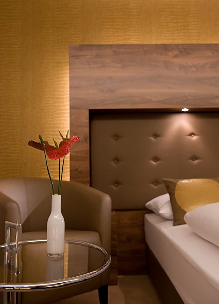 Фото Conti Duisburg