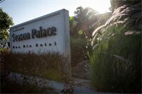 Фото Season Palace Huahin Hotel