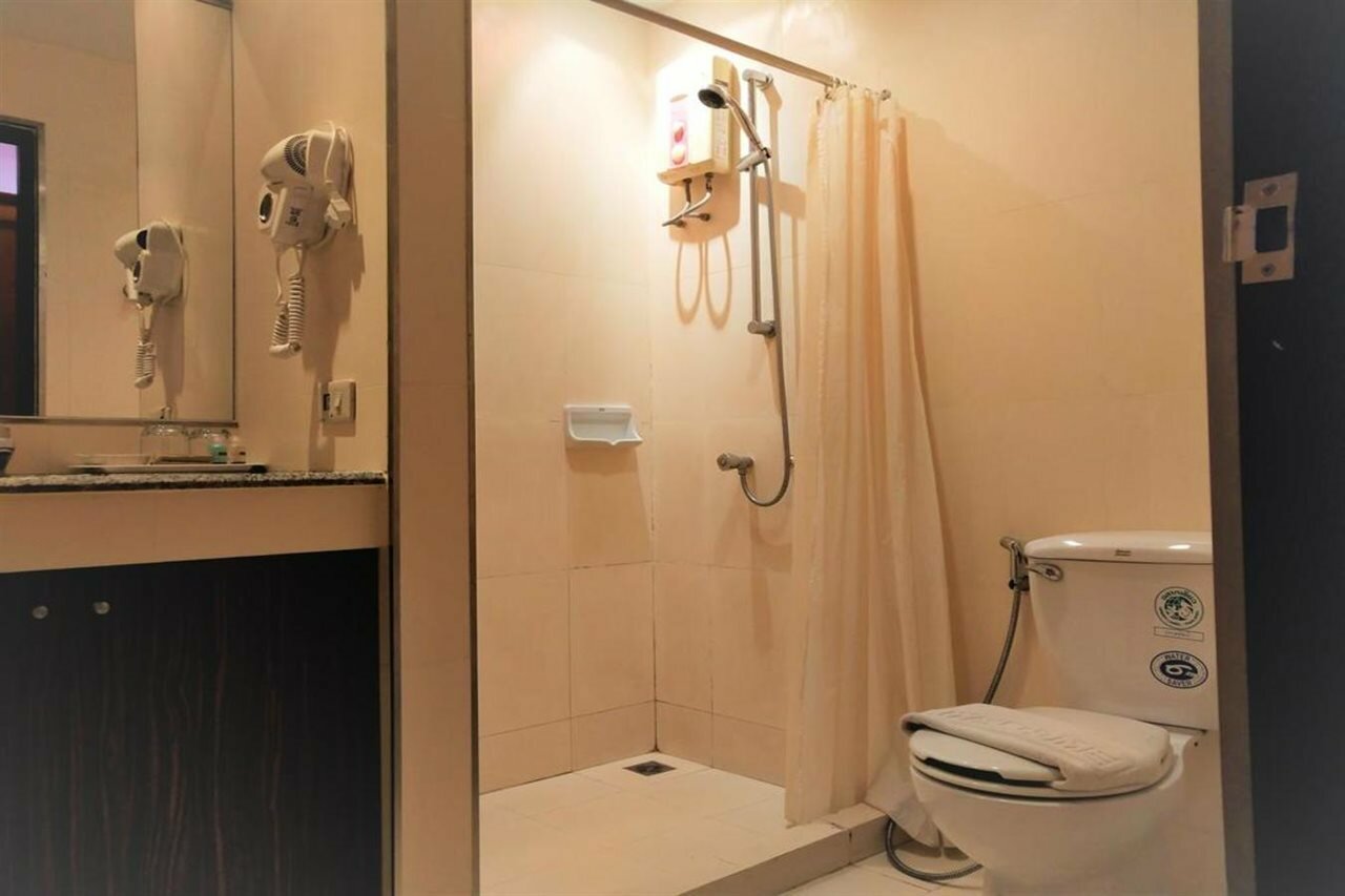 Фото Inn House Hotel