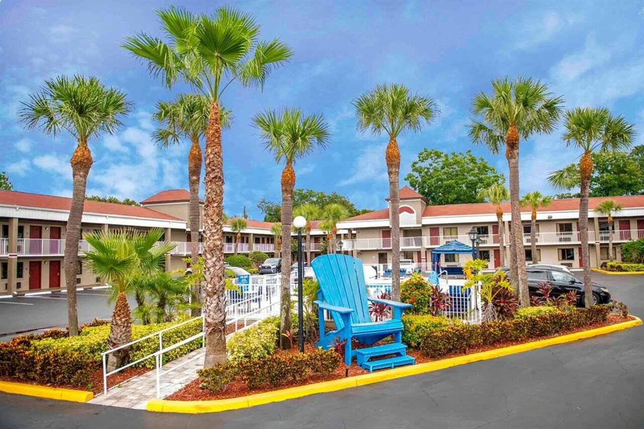 Фото Hotel South Tampa & Suites