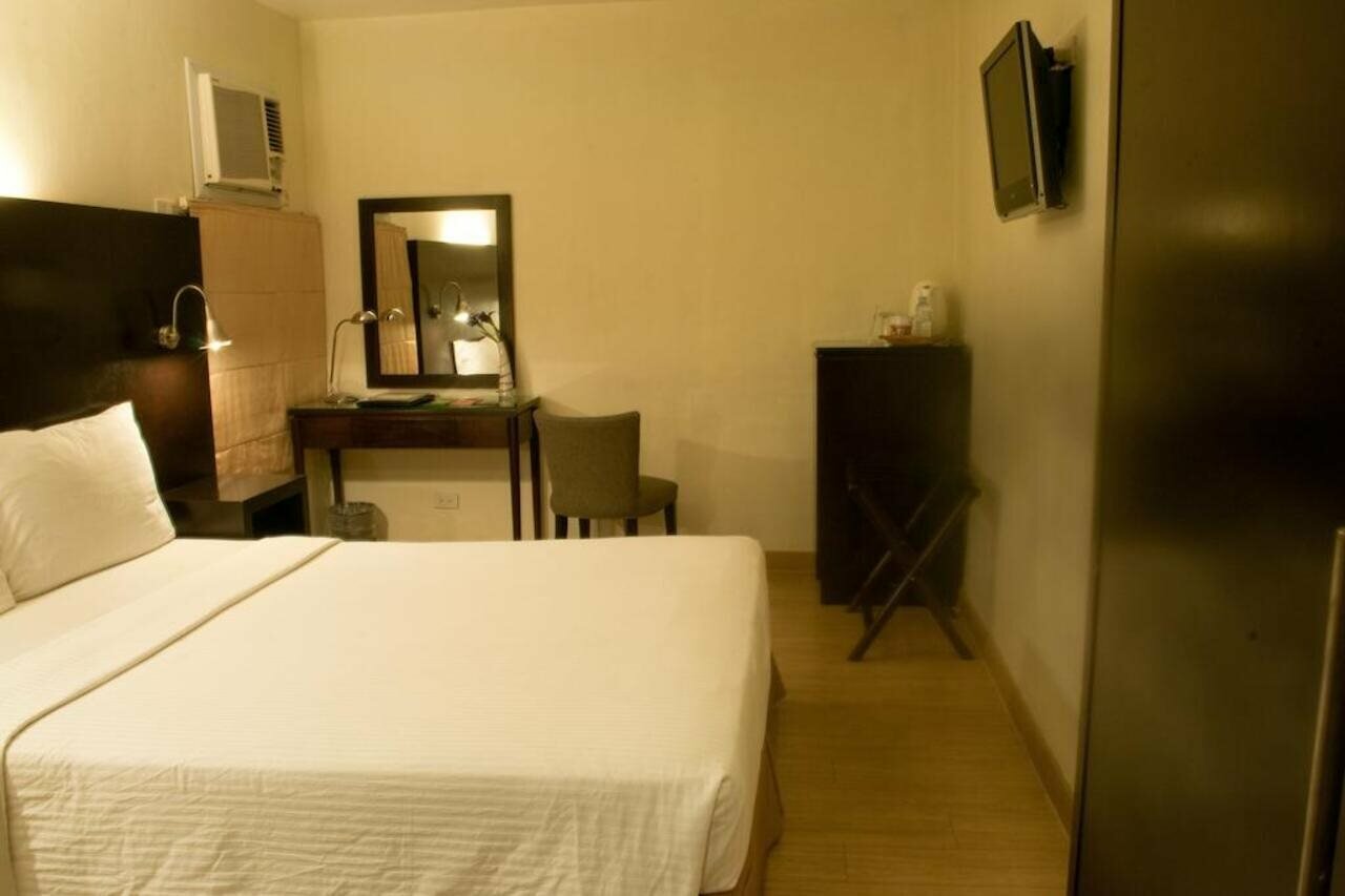 Фото Pearl Lane Hotel