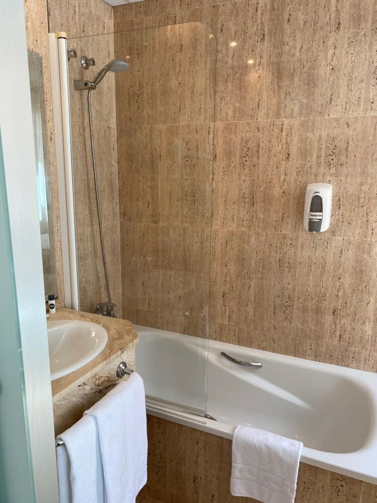 Фото Hotel Duerming Longoria Plaza