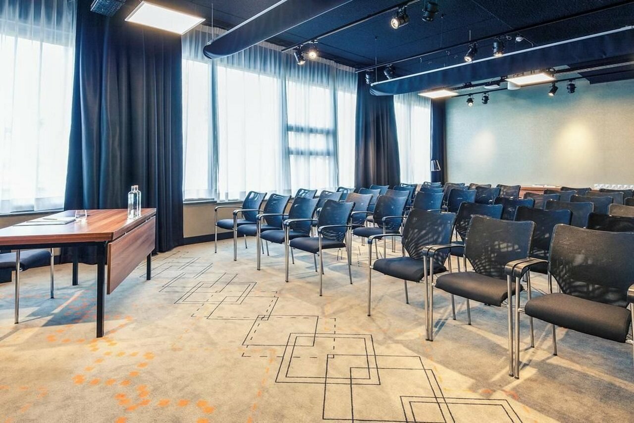 Фото Mercure Hotel Amsterdam Sloterdijk Station