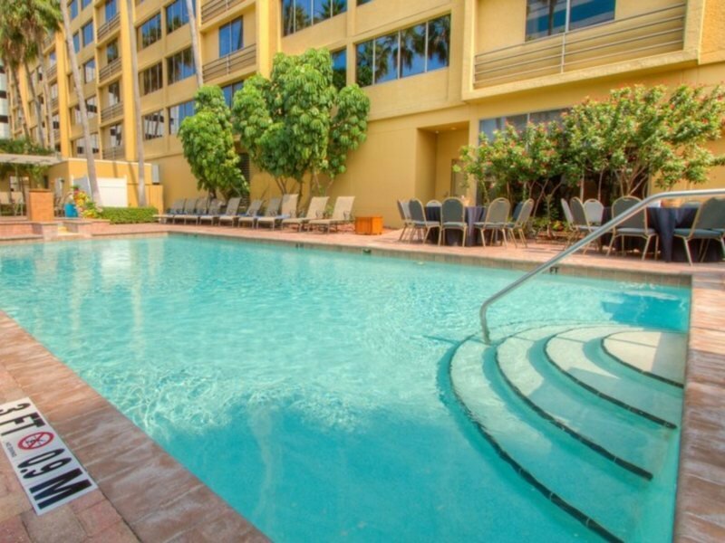 Фото Holiday Inn Tampa Westshore - Airport Area, an Ihg Hotel