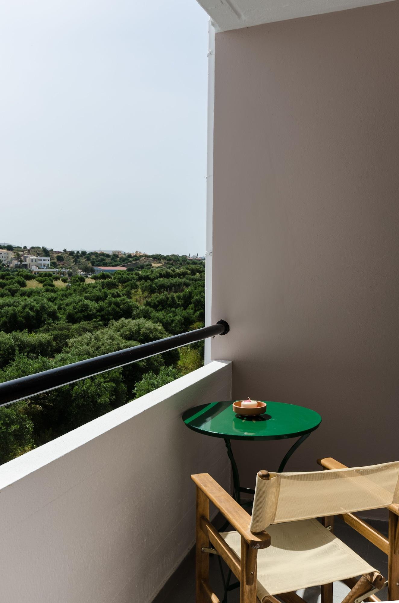 Фото Happiness Apartments