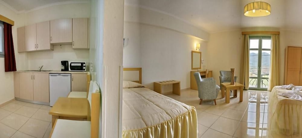 Фото Theofilos Superior Resort Hotel & SPA