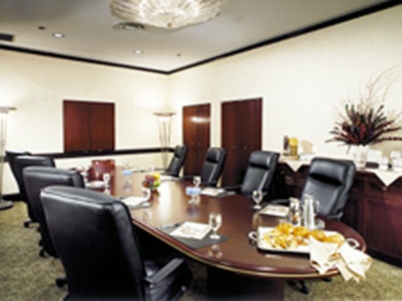 Фото Radisson Hotel Winnipeg Downtown