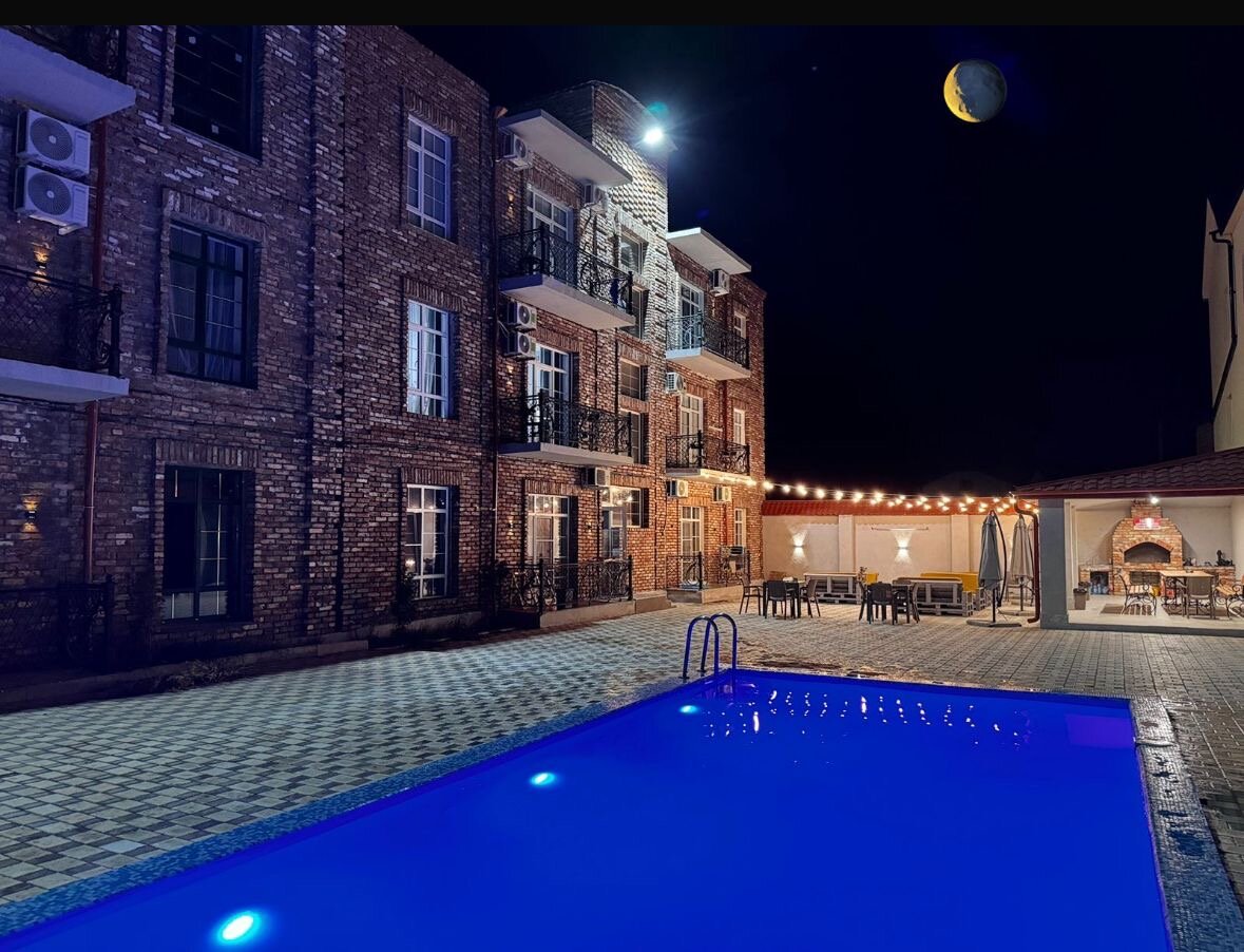 Фото отеля 1