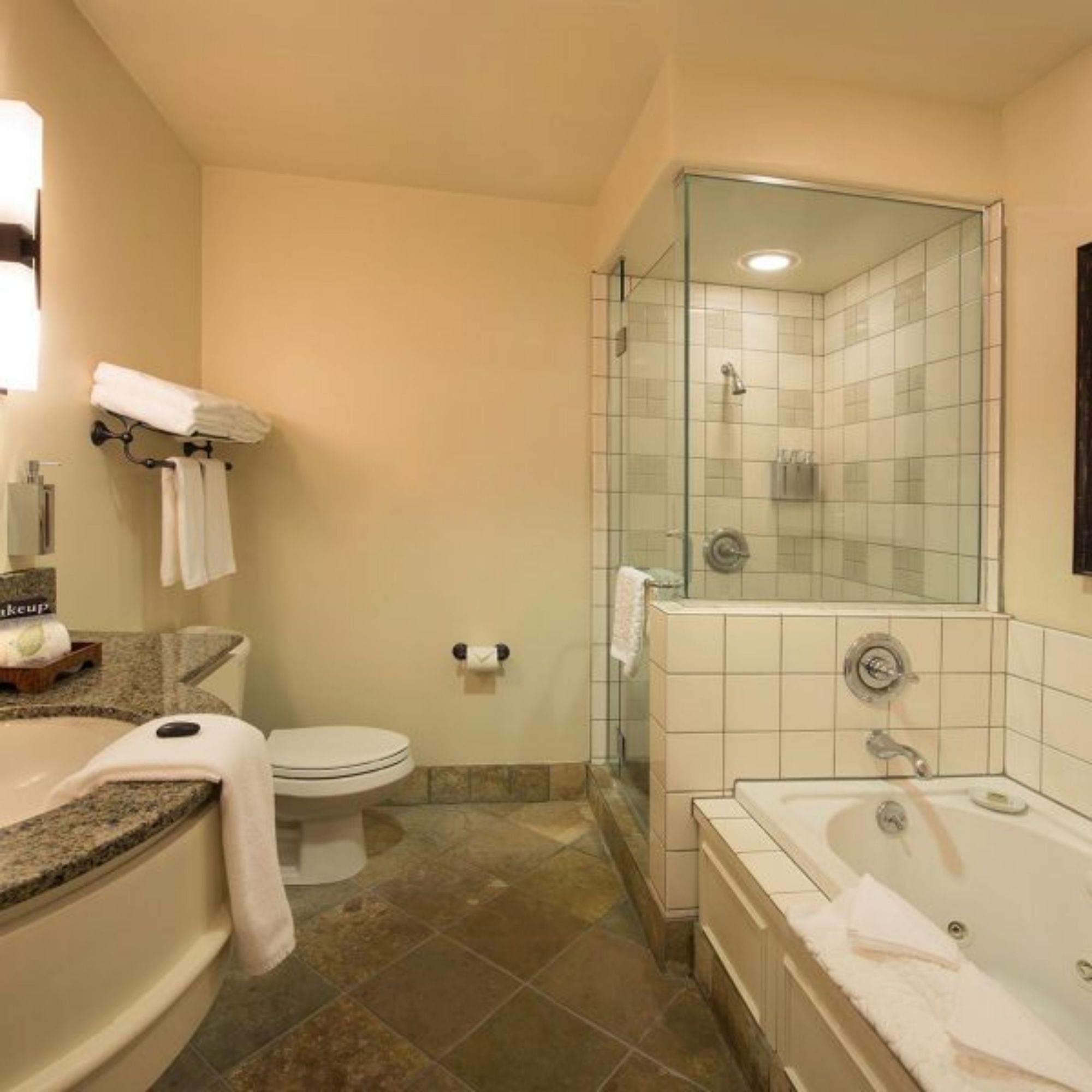 Фото Tradewinds Carmel