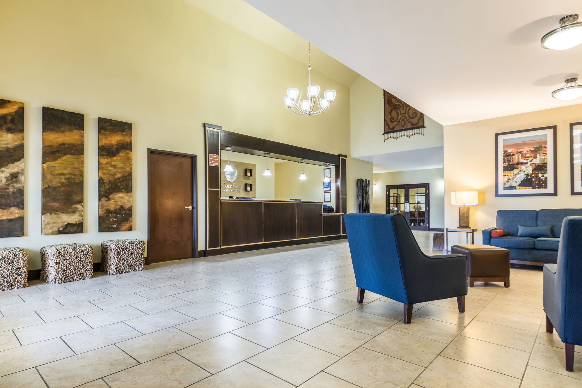 Фото Comfort Inn & Suites Scott-West Lafayette