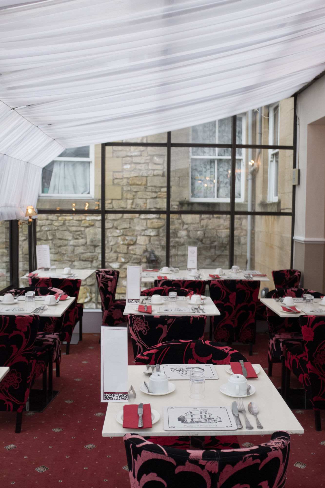 Фото Wentworth House