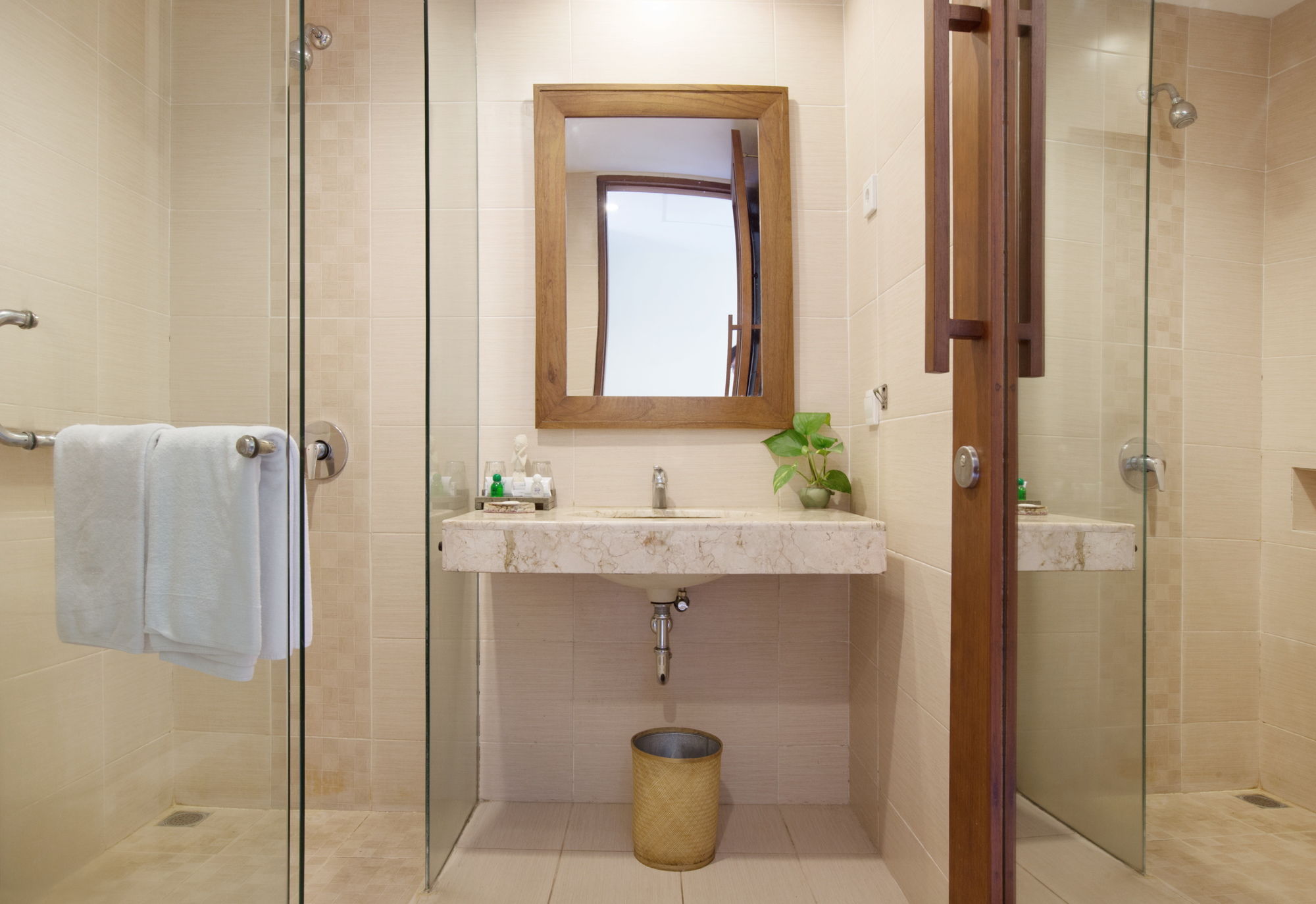 Фото Ketapang Indah Hotel