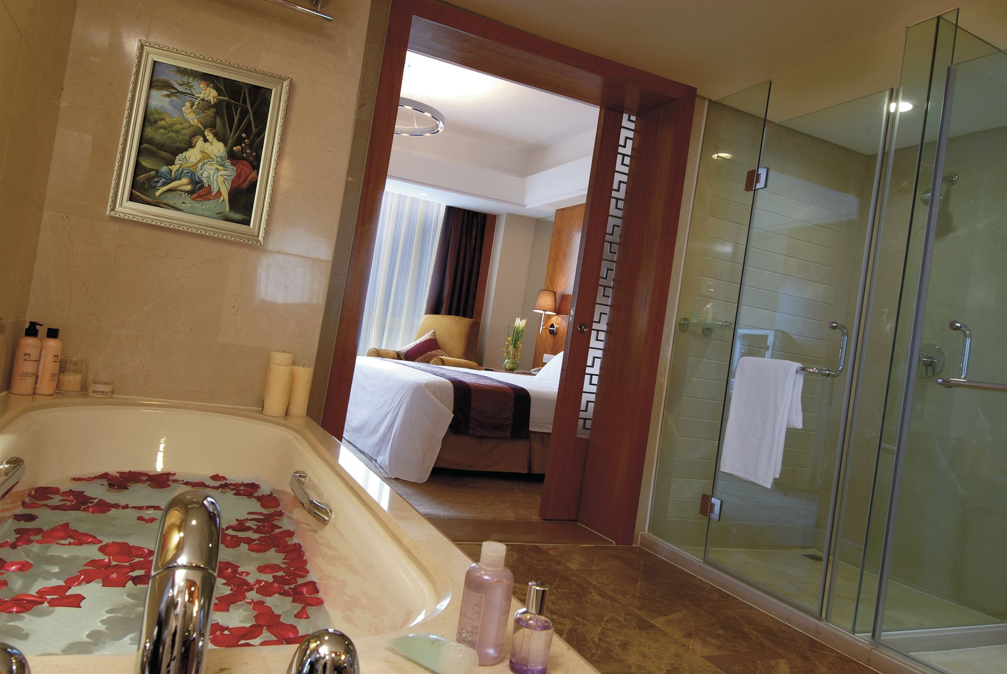 Фото Plaza Hotel Yuyao