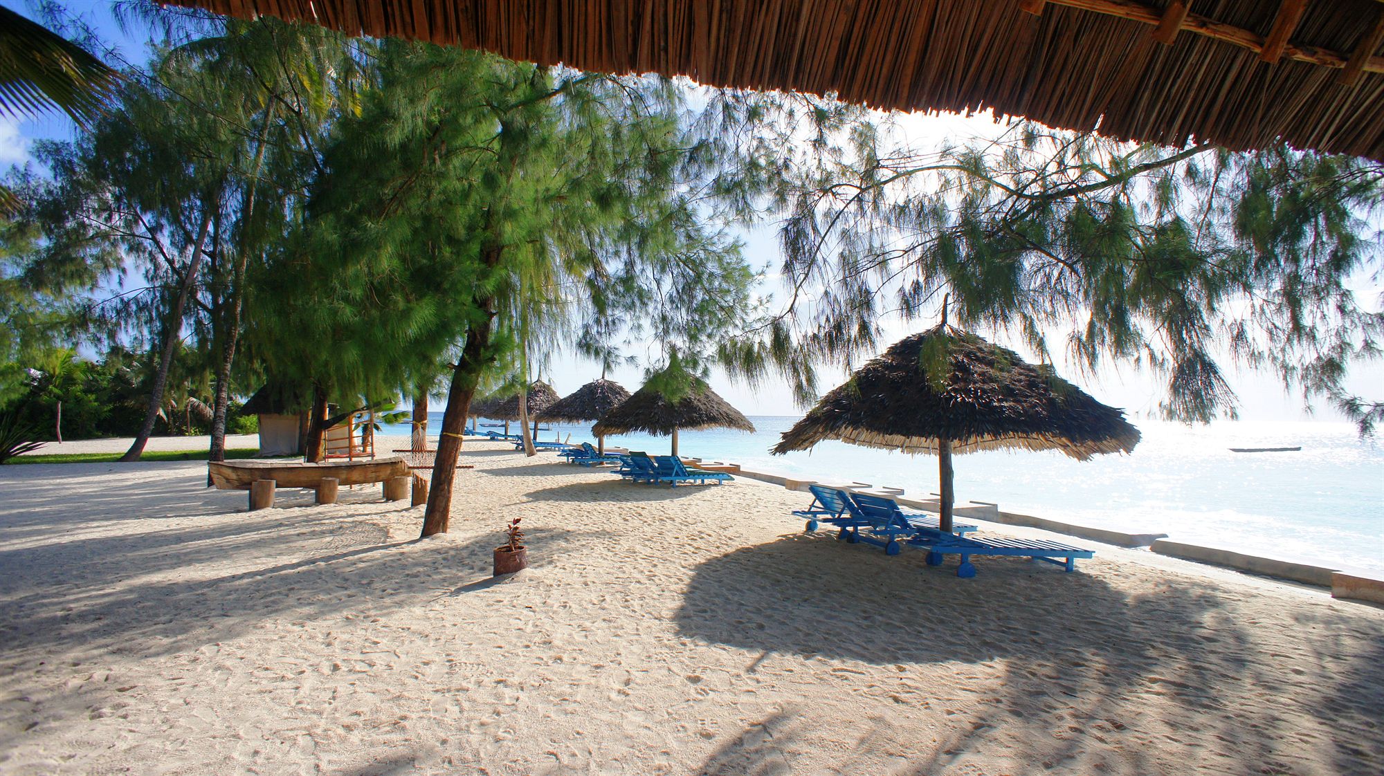 Фото Smiles Beach Hotel