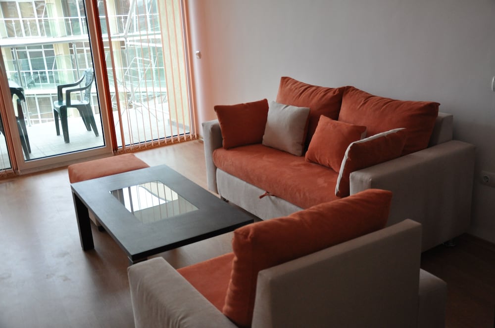 Фото Sunny Holiday Apartments