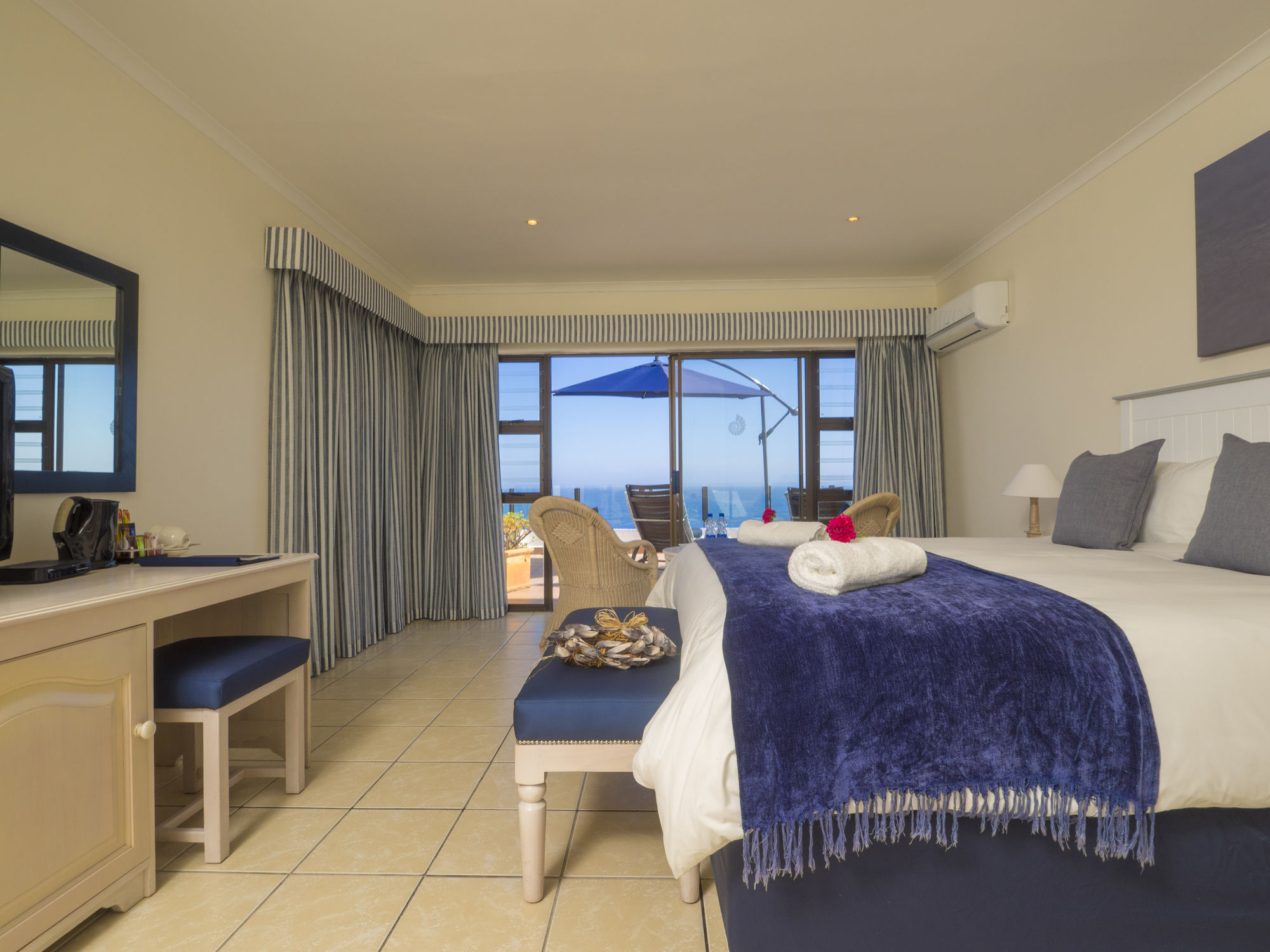 Фото Shining Waters