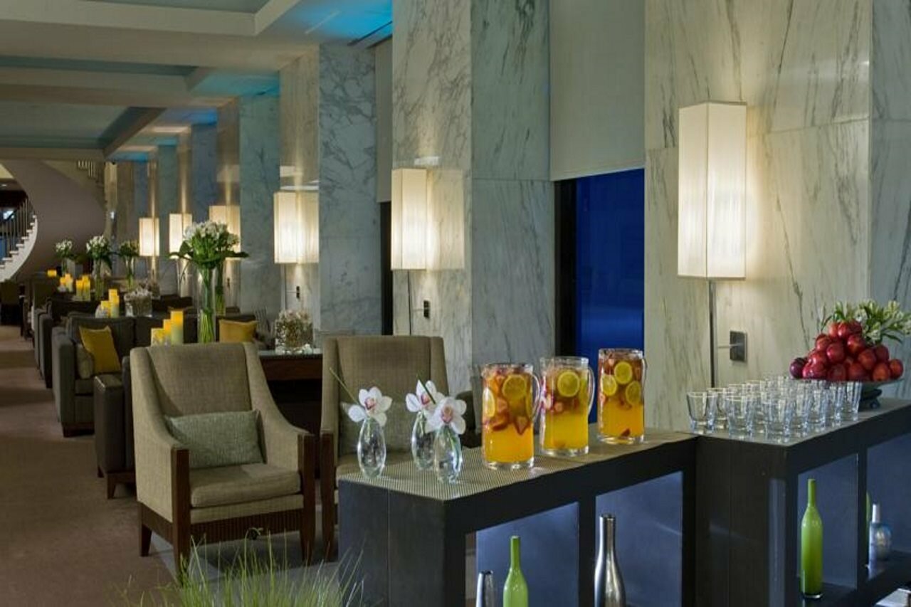 Фото The Westin Michigan Avenue Chicago