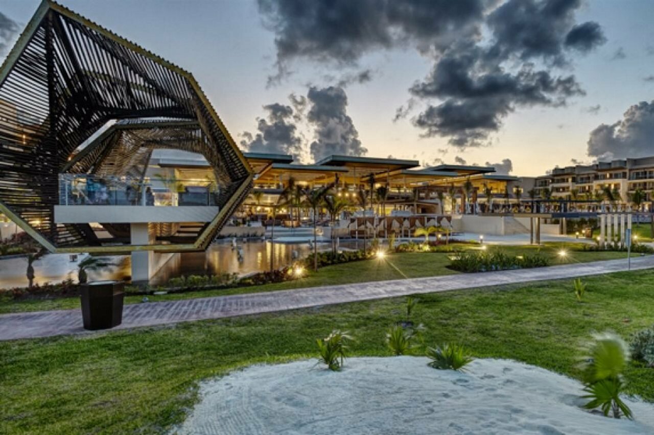 Фото Royalton Chic Cancun, An Autograph Collection All-Inclusive Resort - Adults Only