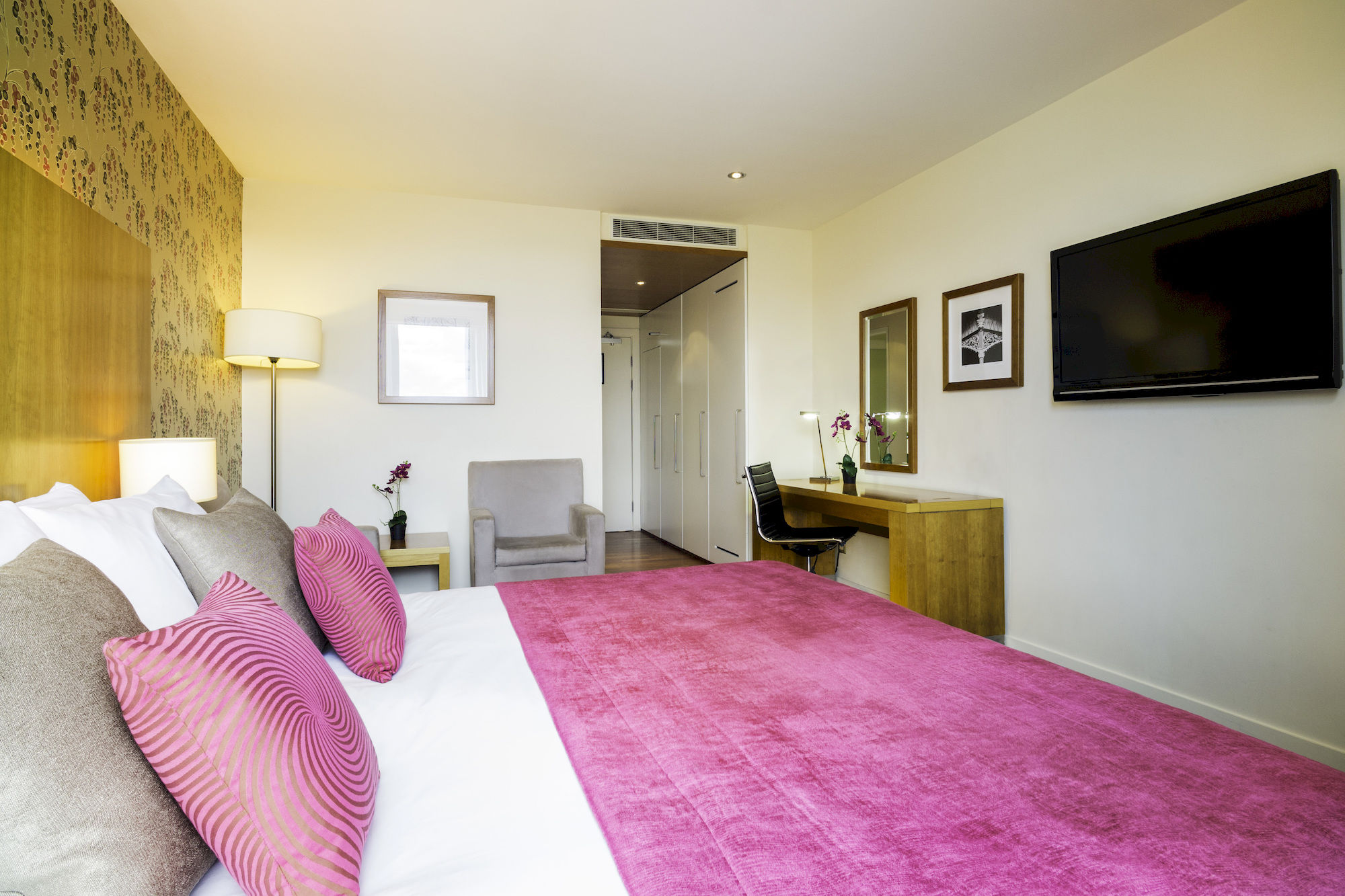 Фото Apex City Quay Hotel & SPA