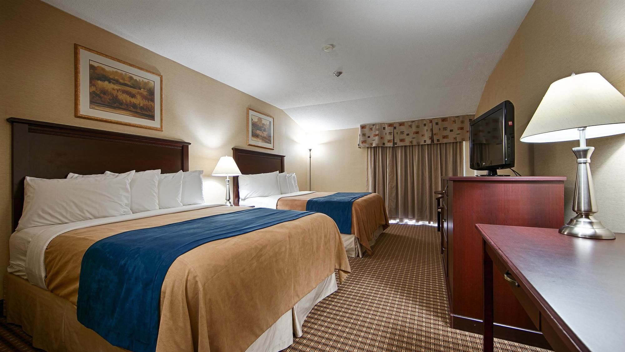 Фото Best Western Plus Ottawa/Kanata Hotel & Conference Centre