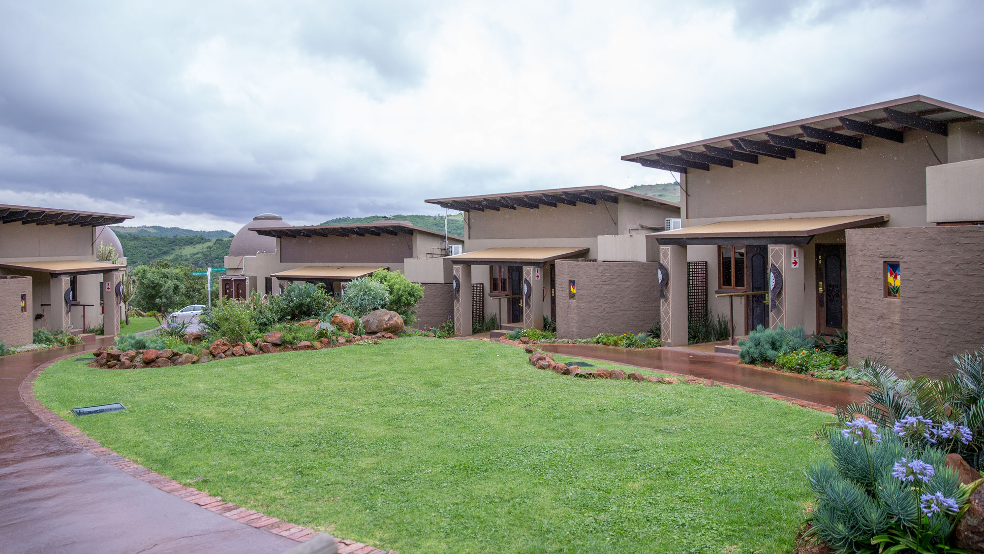 Фото Thaba Eco Hotel
