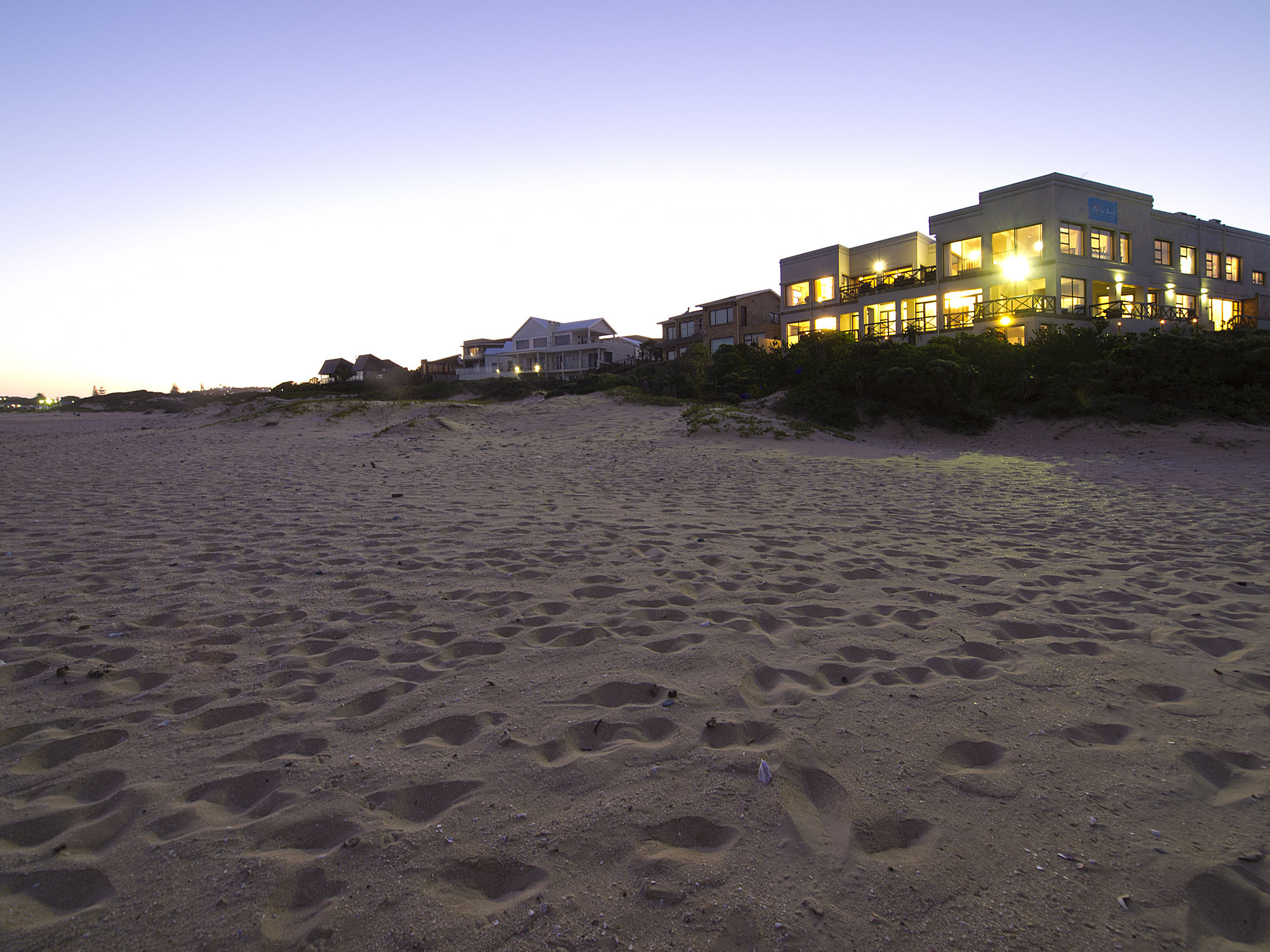 Фото On the Beach Guesthouse