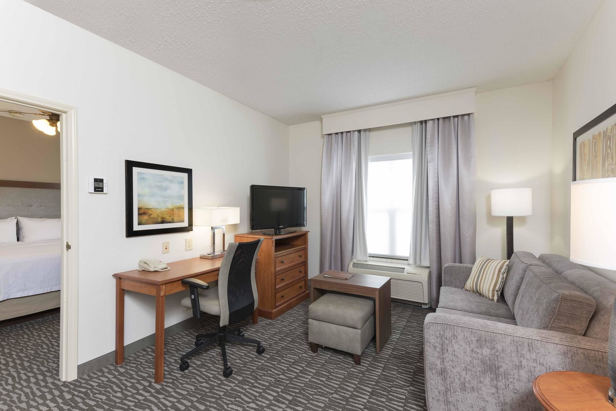 Фото Homewood Suites by Hilton Indianapolis Airport Plainfield