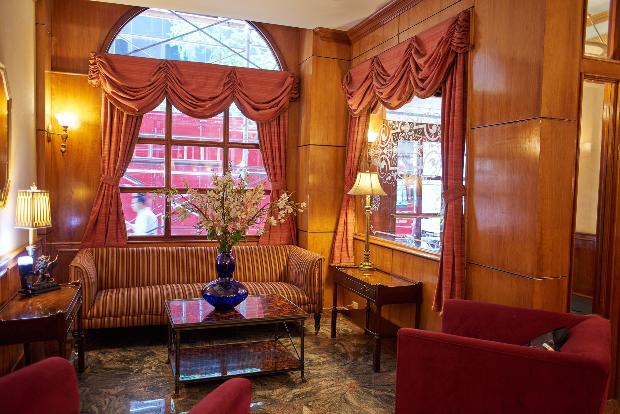 Фото Hotel St. James