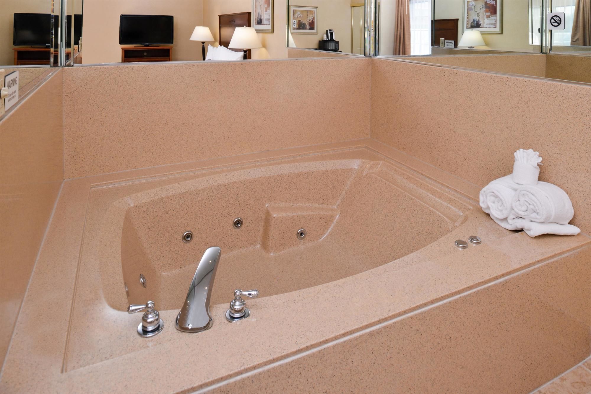 Фото Best Western Airpark Hotel-Los Angeles Lax Airport