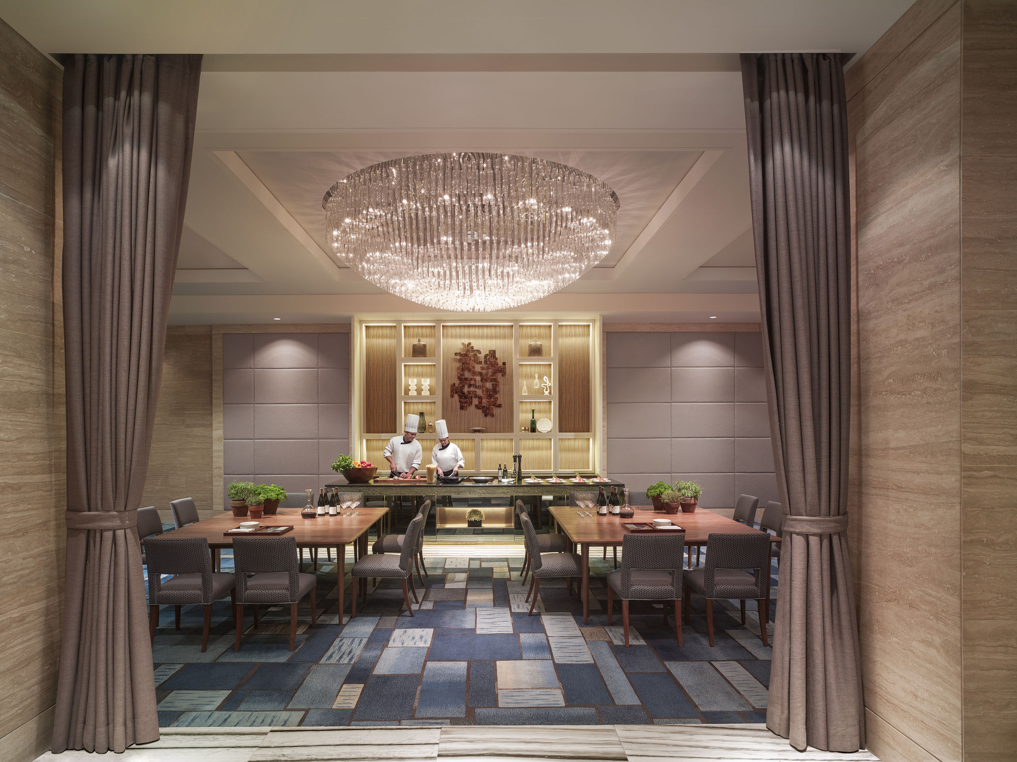 Фото Makati Shangri-La Manila