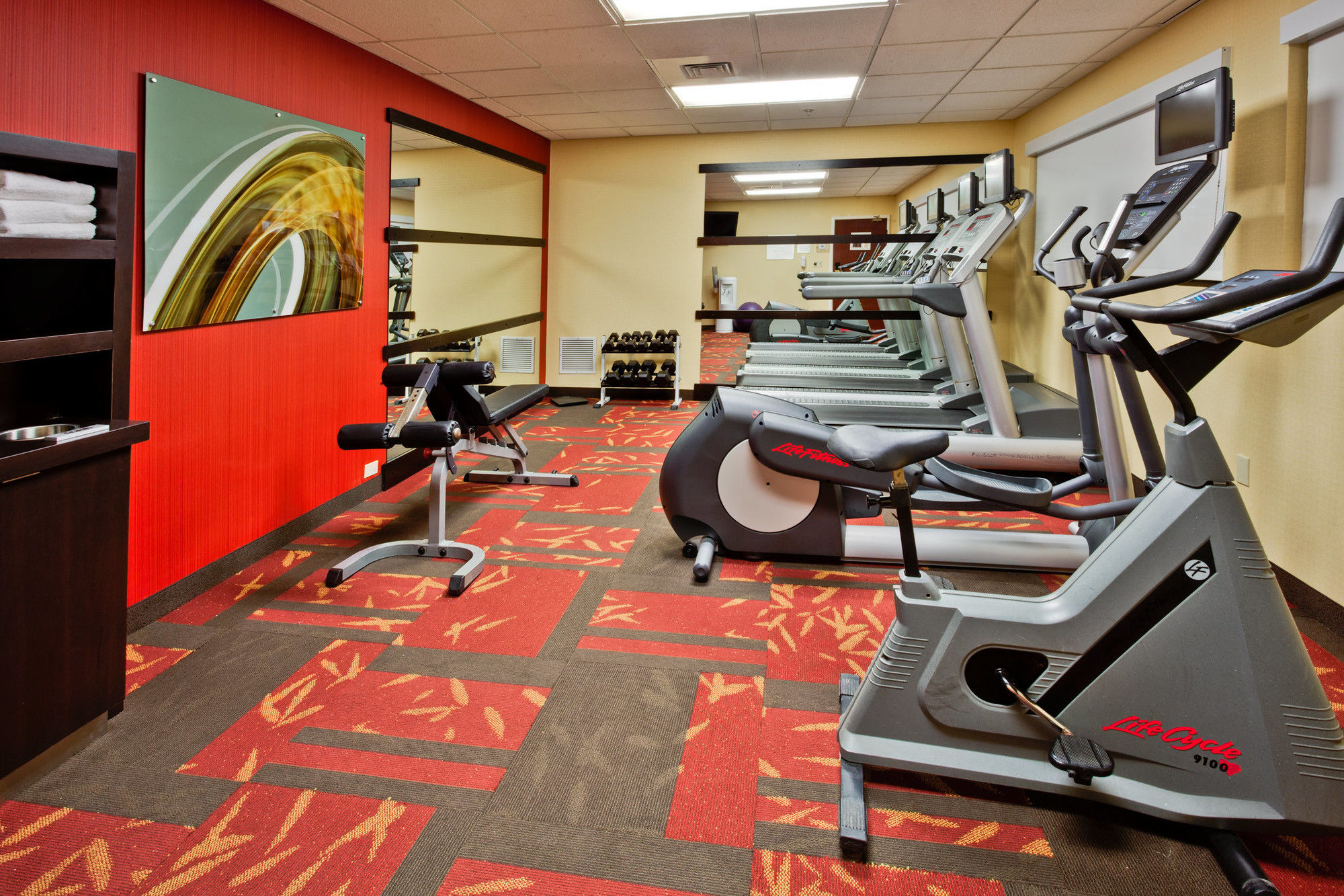 Фото Courtyard by Marriott Tampa Brandon