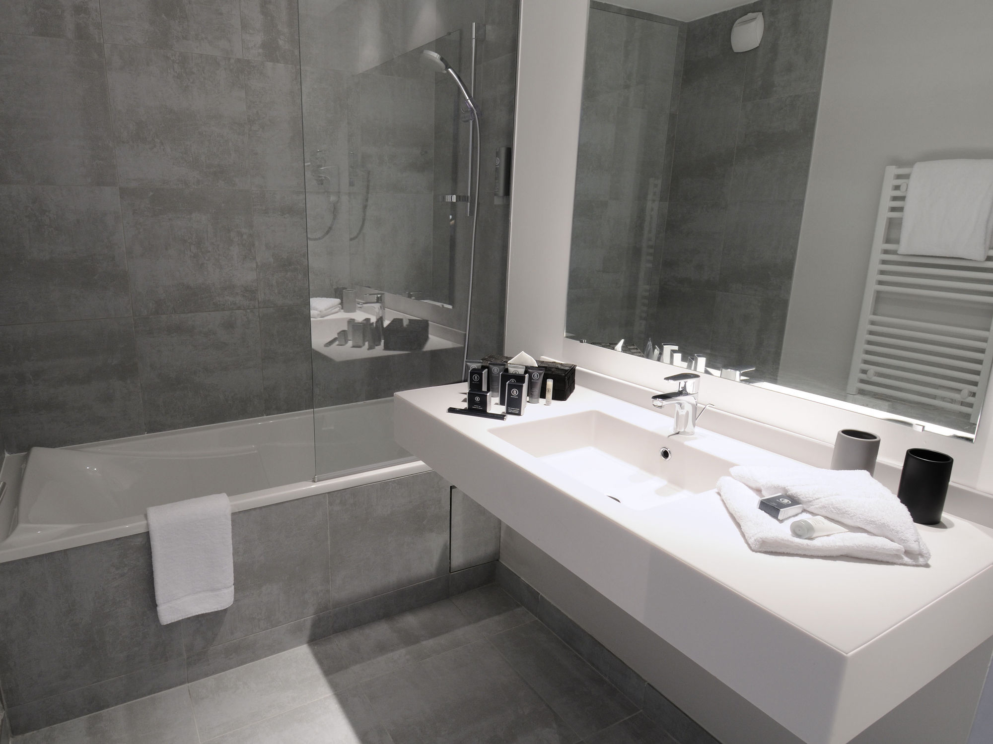 Фото Best Western Plus Hôtel & SPA de Chassieu